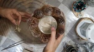 Новогодние поделки из шишек.