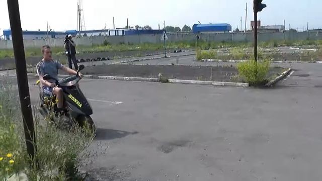 Дорога. скутер, безопасность.