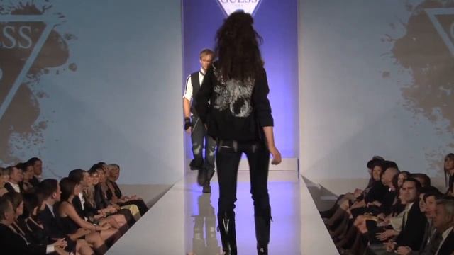 GUESS Jeans F/W 2009 Fashion Show смотреть онлайн