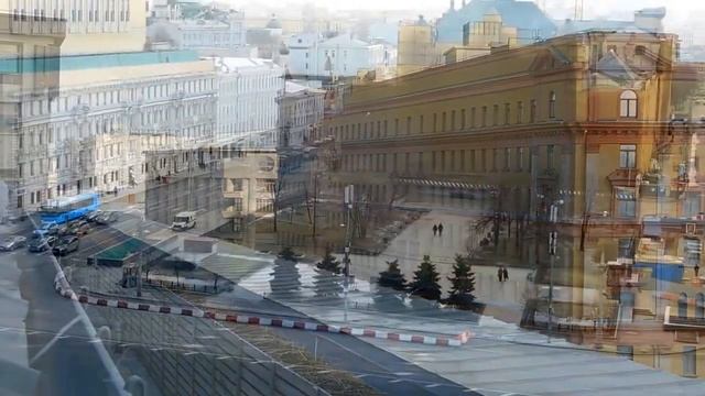 Смотровая площадка на крыше Центрального Детского магазина ЦДМ в Москве