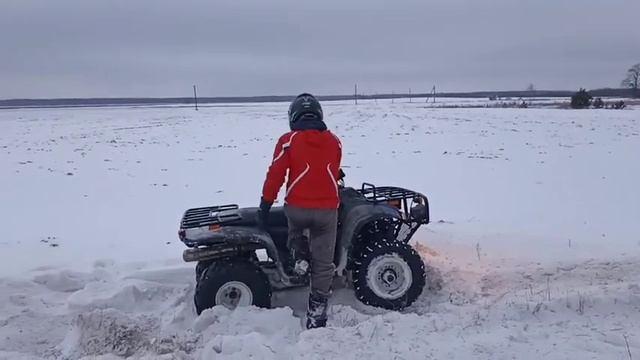 Линхай в деле, лысая резина не хватает зацепа! смотреть онлайн