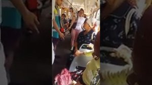 Бабка в трамваи. Краснодар.