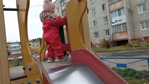 17.10.22 Заболели? Гуляем возле дома. Начали проходить экстренное обследование.