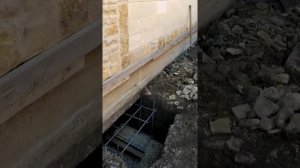 Усиление фундамента по одной стороне