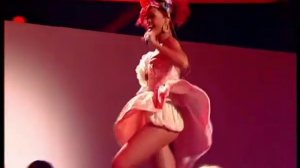 Rihanna only girl in the world live performance 2010