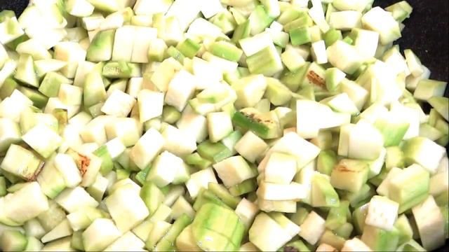 Как приготовить вкусную  икру. Кабачковая икра по - новому. Zucchini caviar in a new way.