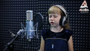 Дарья Якубчик – Звенит январская вьюга