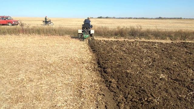 Самодельный Трактор 4х4 Пахота Осень 2018 смотреть онлайн