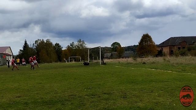Гол зі штрафного у ворота команди Яворів. Автор голу: Трщ Михайло (ФК Рубань, Велика Тур'я) смотреть онлайн