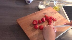 Муссовый торт "Клубника, банан и шоколад"