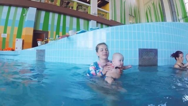 МАМЫ В ШОКЕ?НЫРЯЕМ? 9мес?ГРУДНИЧКОВОЕ ПЛАВАНИЕ ?АКВАПАРК АТОЛЛ смотреть онлайн
