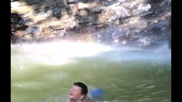 Джипинг из Лоо в Глубокую Балку и Ущелье Ведьм тел - 89890898081 смотреть онлайн