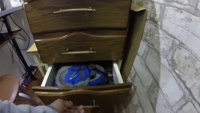 Переделка гардеробной в кабинет - мастерскую