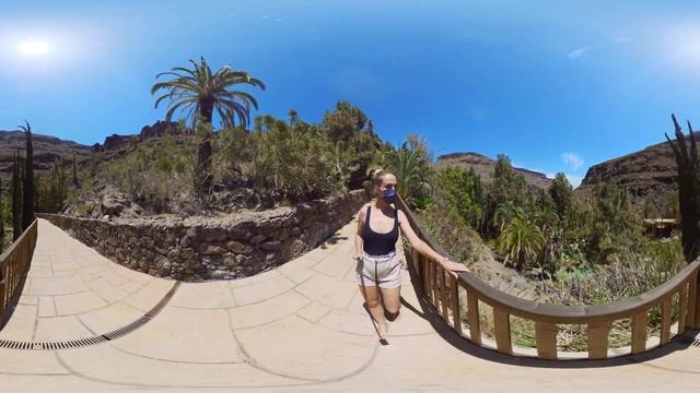 360 Walking Video Virtual Reality. Palmitos Park Canary Islands VR vr360