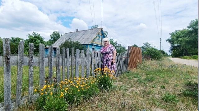 Хорошая украинская песня?А Роки все летять исп.Галина гармонист самоучка)) смотреть онлайн