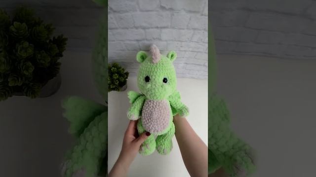 Динозавр связанный крючком Игрушки на заказ #амигуруми #плюшевыеигрушки #crochettoys #вязанаяигрушк смотреть онлайн
