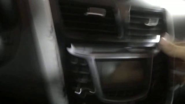 Как снять накладку на панель (торпеду) Хендай Солярис смотреть онлайн