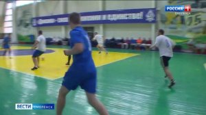 Смоленские полицейские соревновались в мини-футболе