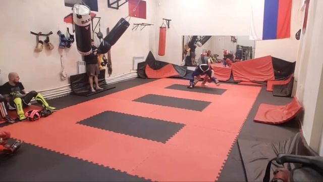 Спарринг со сменой оппонента / Рукопашный бой / Дом Боевого Спорта #рукопашныйбой