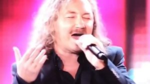 Игорь Николаев тепло поздравил свою молодую супругу с днем рождения