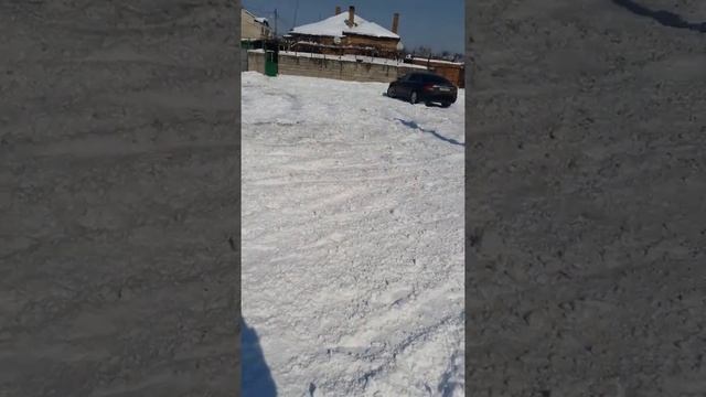 Audi A6 quattro drift snow