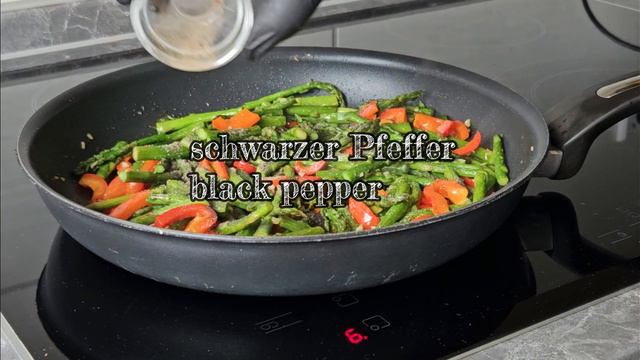 Spargel hat nur 22 kcal. Das perfekte Gemüsegericht für alle die sich ketogen ernähren! abnehmen