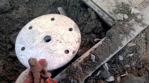 Закручивание винтовой сваи с лопастью в каменистый грунт