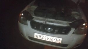 Замена масла в ваз 2112 и 2172. Показываю как отмывает лаковые отложения от синтетики минералка.