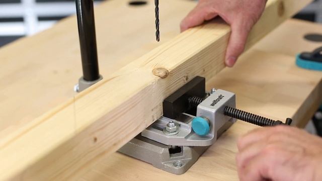 Precyzyjne Wiercenie W Rurach I Listwach - Statyw Wiertarski | Wolfcraft