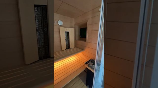 KLAFS Aura sauna vonios kambaryje