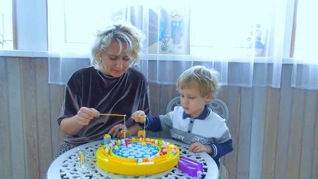 Распаковка настольной игры "Кот рыболов" Unboxing Board game "Fisher cat" смотреть онлайн