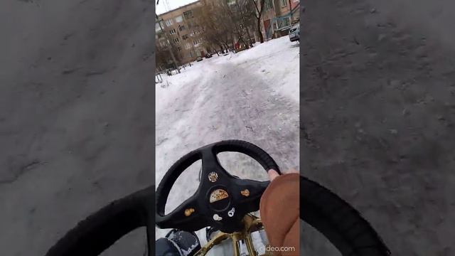 Катаюсь на снегокате смотреть онлайн
