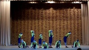 Танец Купите бублики.