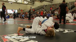 Girls Grappling GI • Women Wrestling BJJ MMA Female Fight