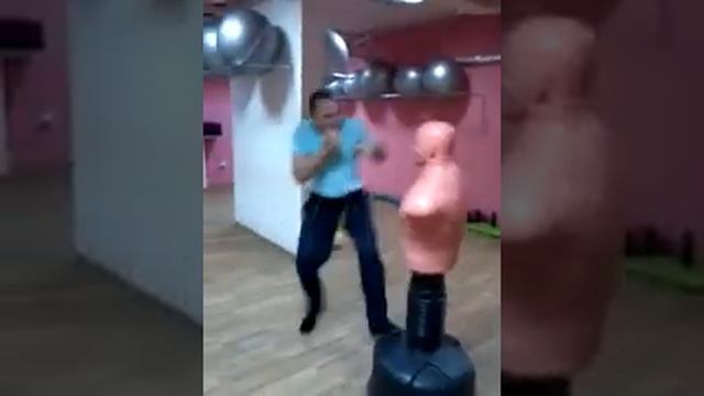 Savate.Defence.Учебная -- 3 ( Практичные связки для бойца. Как победить сильного противника смотреть онлайн