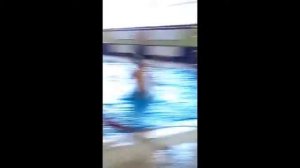 Скрытая камера в школе на бассейне??????