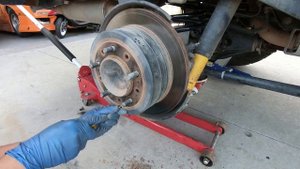 How to easily tighten your parking brake Land Cruiser 100 series Lexus LX470