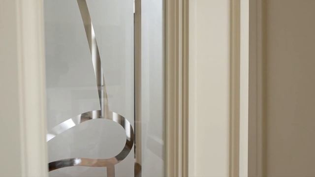 МЕБЕЛЬ В СТИЛЕ НЕОКЛАССИКА | Комплексное оснащение московской квартиры смотреть онлайн