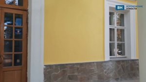 Так выглядит здание воронежского колледжа, который по ошибке покрасили в лимонный цвет