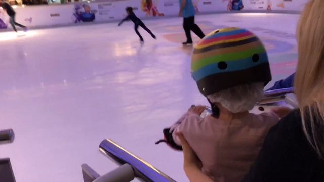 24 ЧАСА МЕГА // МОДНЫЕ ПОКУПКИ ОДЕЖДЫ + КУШАЕМ В КФС + КАТАЕМСЯ НА КОТКЕ + ШИКАРНЫЙ МАССАЖ УФА смотреть онлайн