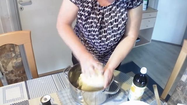 Жареные пирожки с ливерной колбасой и картофелем на Северном море