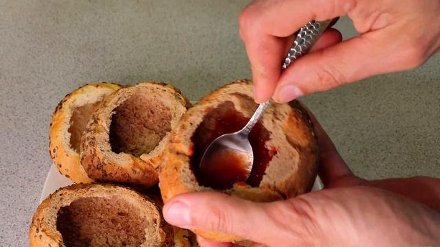 Быстрая и вкусная пицца из булочки!