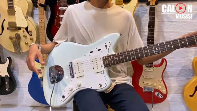 JUAL GITAR BEKAS SQUIER JAZZMASTER ORIGINAL | Squier Jazzmaster Series Original | CALON MUSISI смотреть онлайн