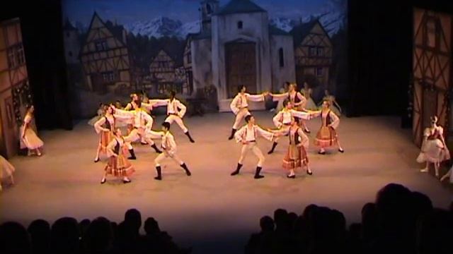 Coppelia-opening and Czardas, Act 3. Elmhurst School for Dance. смотреть онлайн