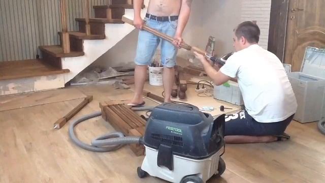 Сборка лестницы часть 2. Установка балясин.