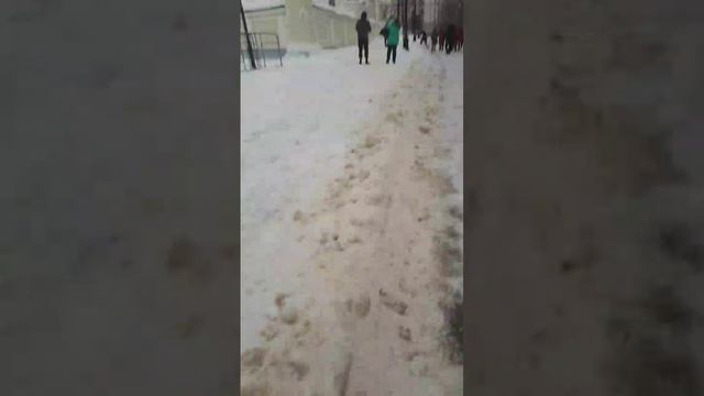 видео где я в Казане и там снег