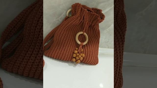 сумки, вязаные из шнура , на любой вкус.