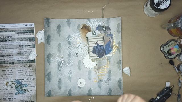 Создаем страничку в технике микс медиа "Девушка в синем"/mixed media layout смотреть онлайн