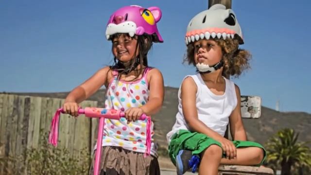 Крутые детские велошлемы Crazy Safety. смотреть онлайн
