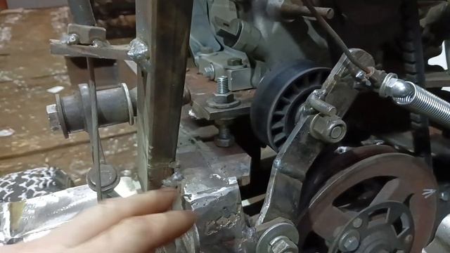 Продолжаю строить минитрактор классику, сделал крылья, начал делать отвал смотреть онлайн